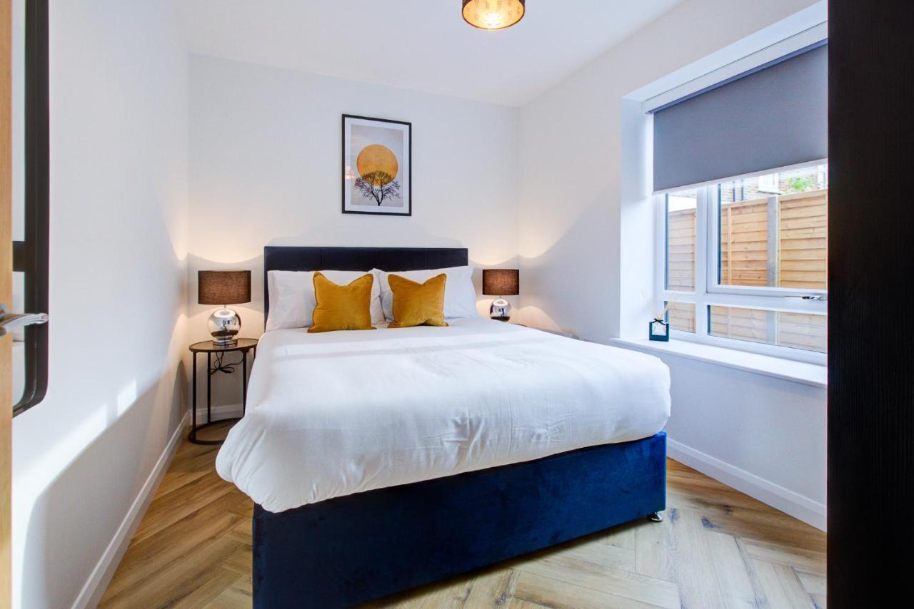 Hybrid Resi - London, Mitcham Close To Tooting And Wimbledon ميتشام المظهر الخارجي الصورة