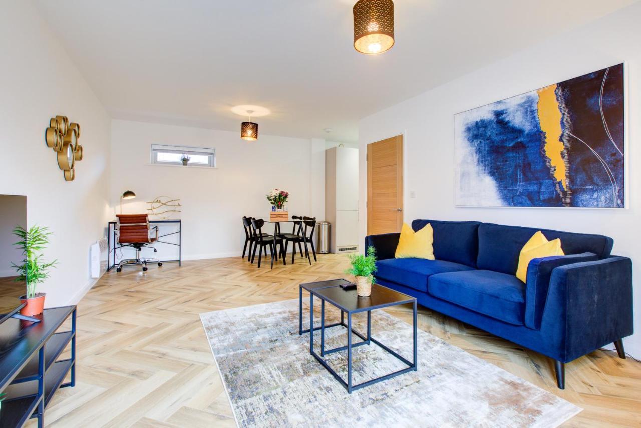 Hybrid Resi - London, Mitcham Close To Tooting And Wimbledon ميتشام المظهر الخارجي الصورة