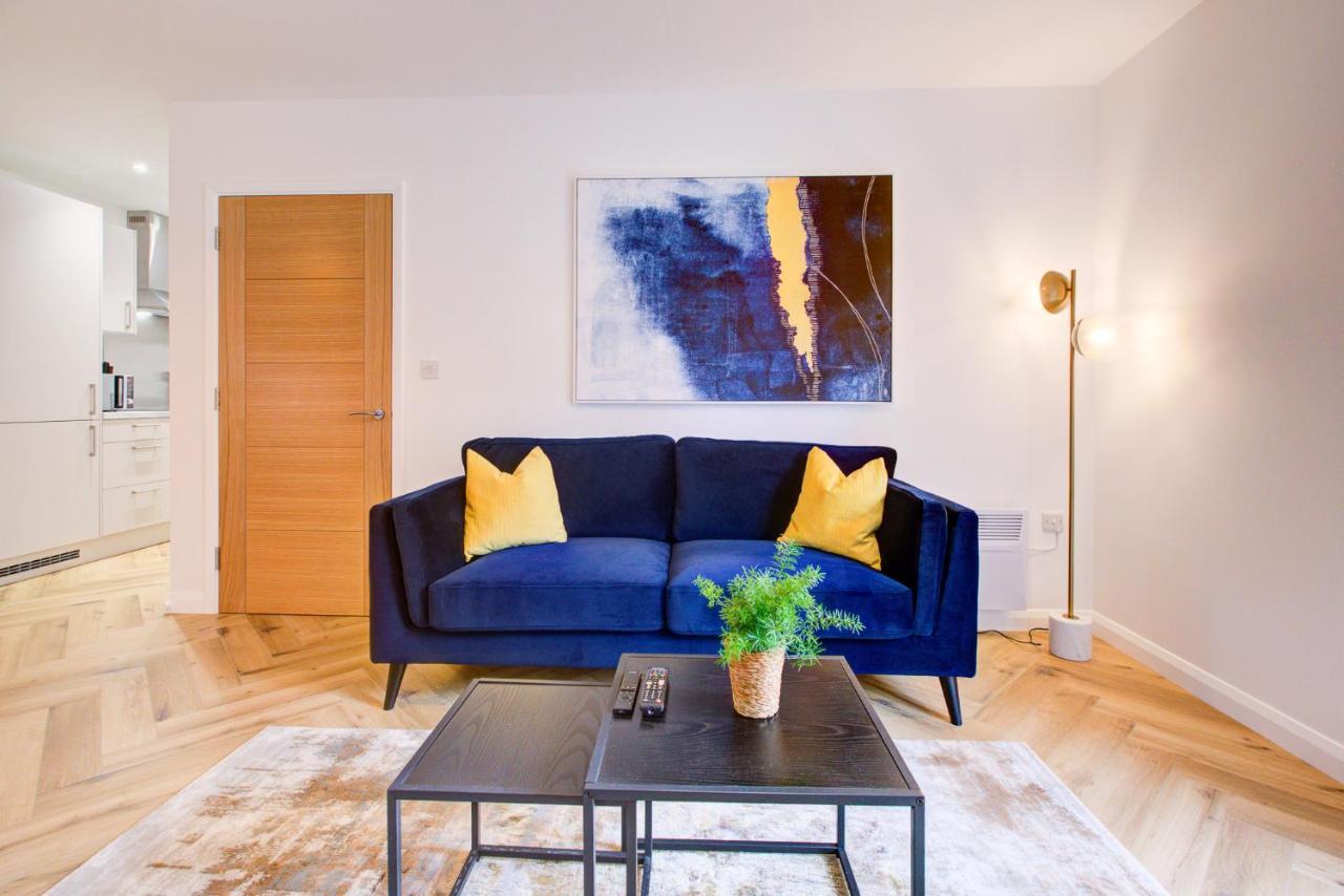 Hybrid Resi - London, Mitcham Close To Tooting And Wimbledon ميتشام المظهر الخارجي الصورة