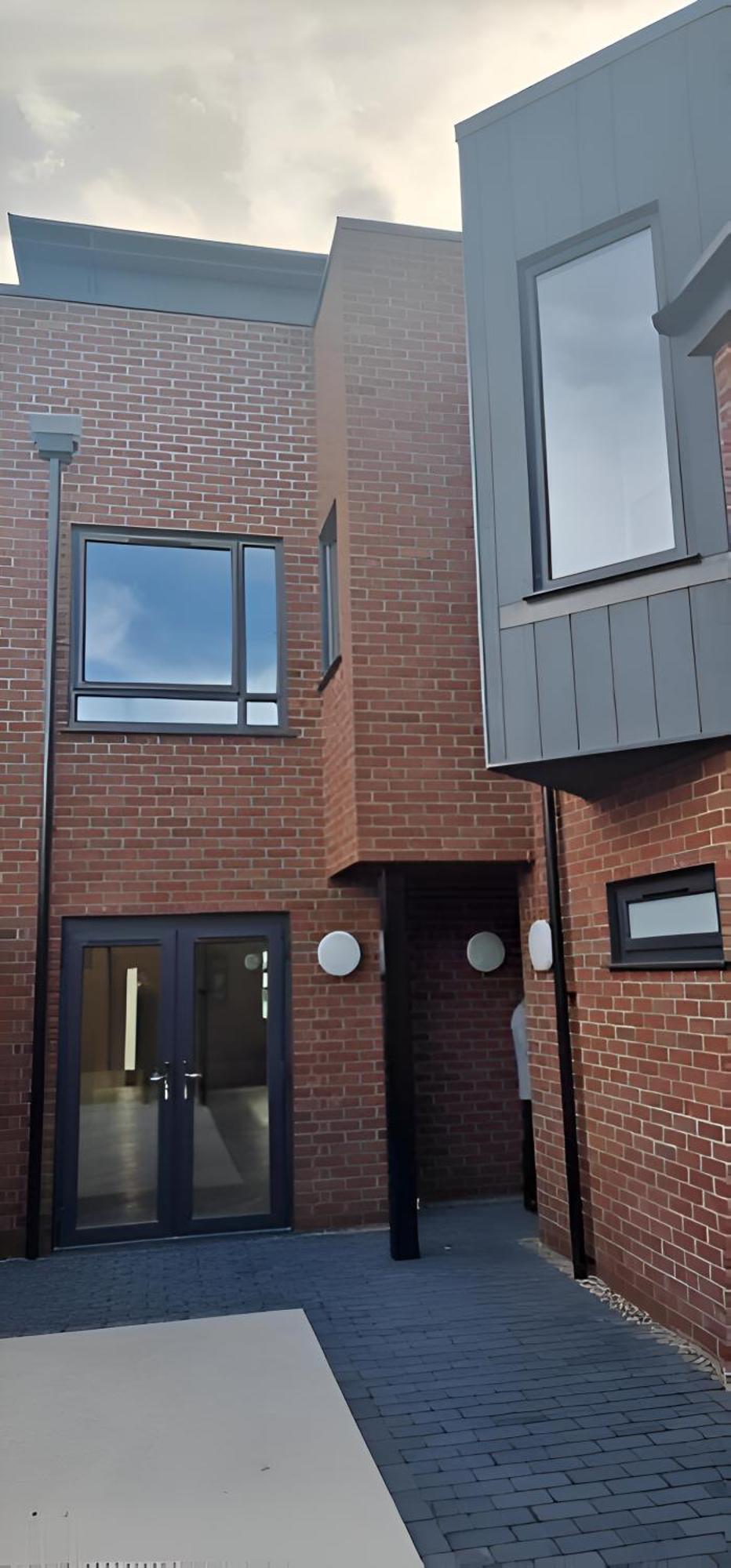 Hybrid Resi - London, Mitcham Close To Tooting And Wimbledon ميتشام المظهر الخارجي الصورة